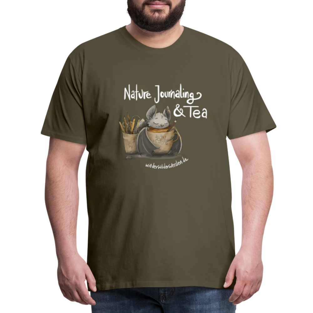 "Nature Journaling & Tea" Premium T-Shirt  (größeninklusiv) - khaki